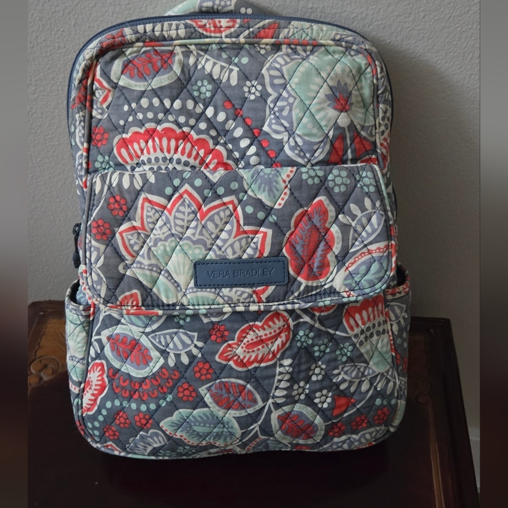 Vera Bradley Multicolor Quilted Backpack Nomadic Floral (Retired) EUC